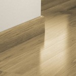 Pergo Listwa przypodłogowa idealnie dopasowana do podłogi laminowanej; Kod PGPSK(-); Wymiary: 2400 x 14 x 77 mm
